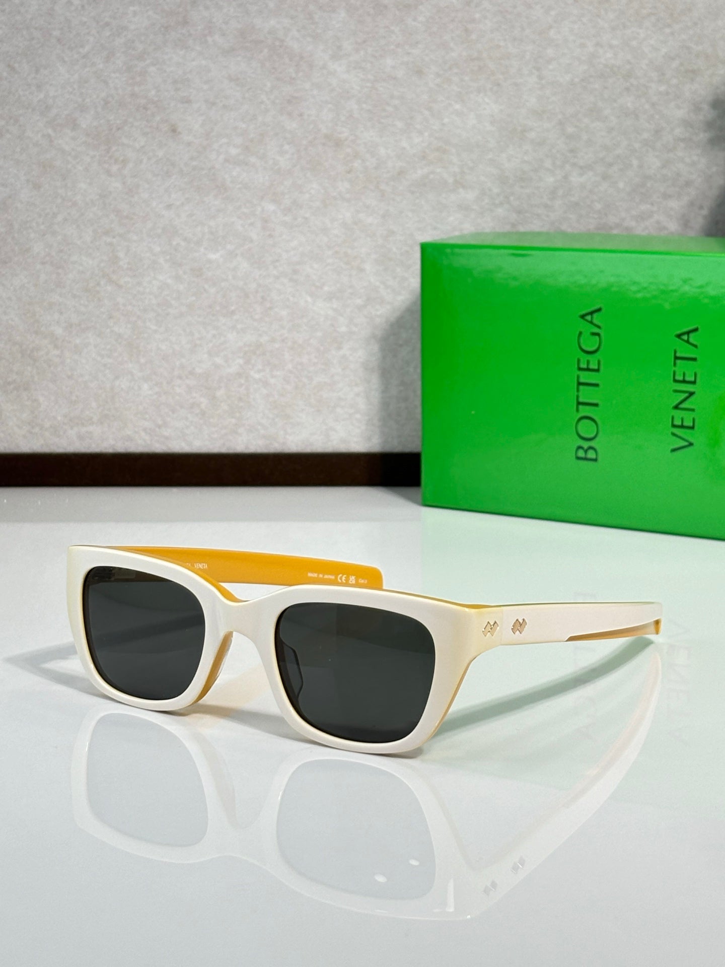 Bottega Veneta Glasses