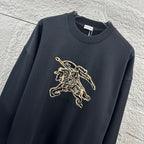 Burberry sweatshirt close-up: crewneck with polo rider graphic