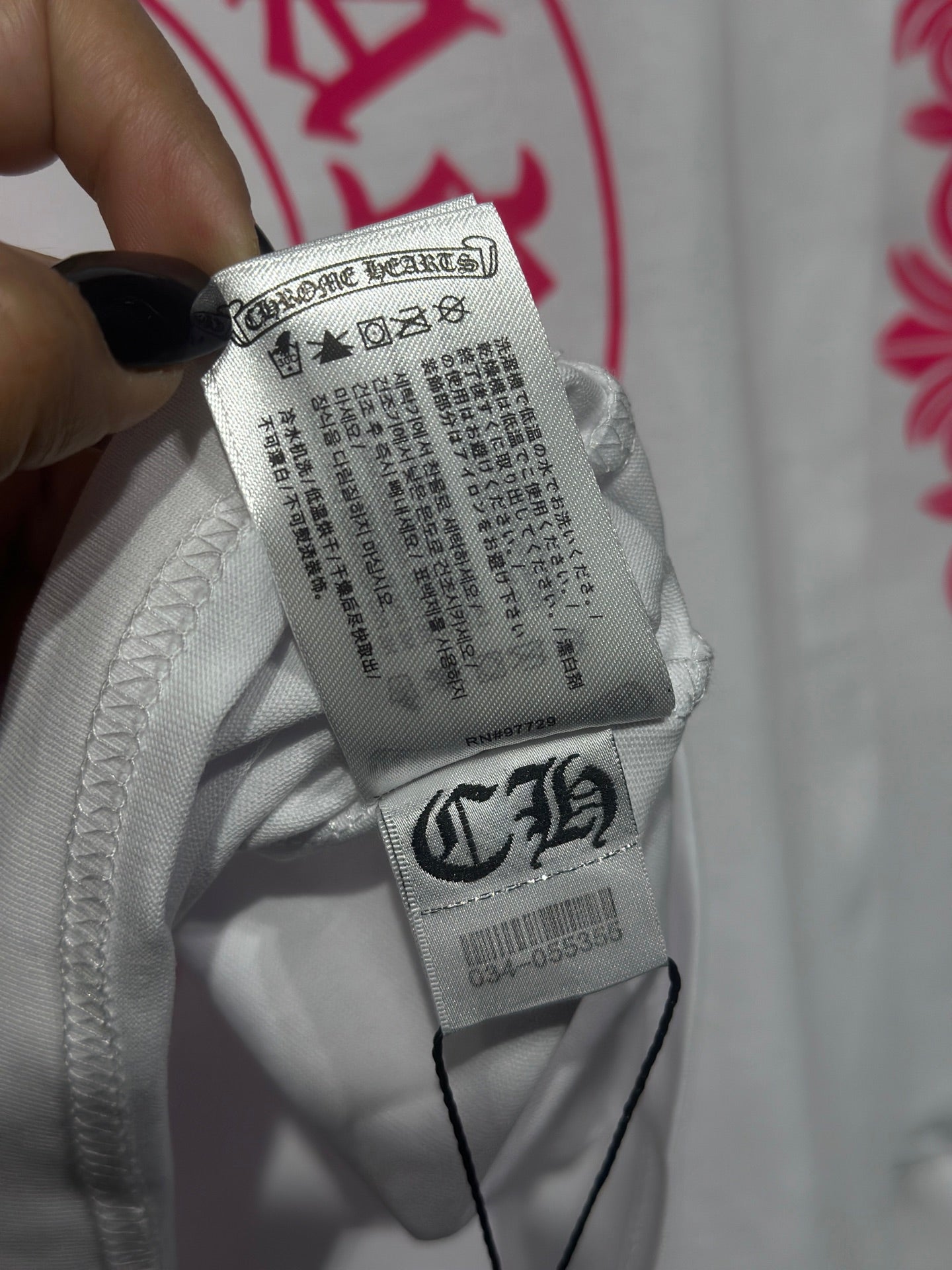 White long-sleeve shirt inner label and size details