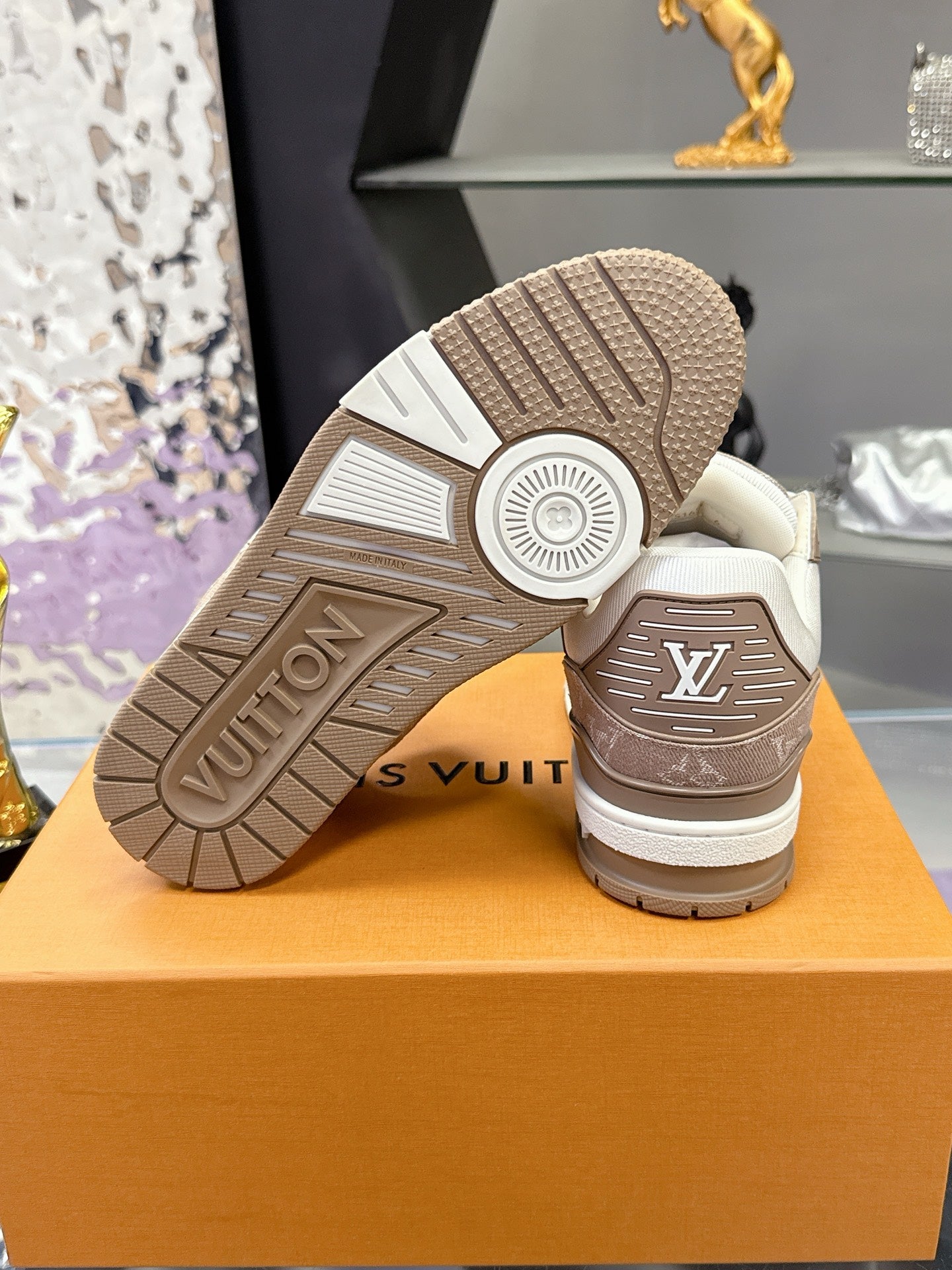 Ladies Louis Vuitton sneakers outsole and heel, beige tread with brown logo