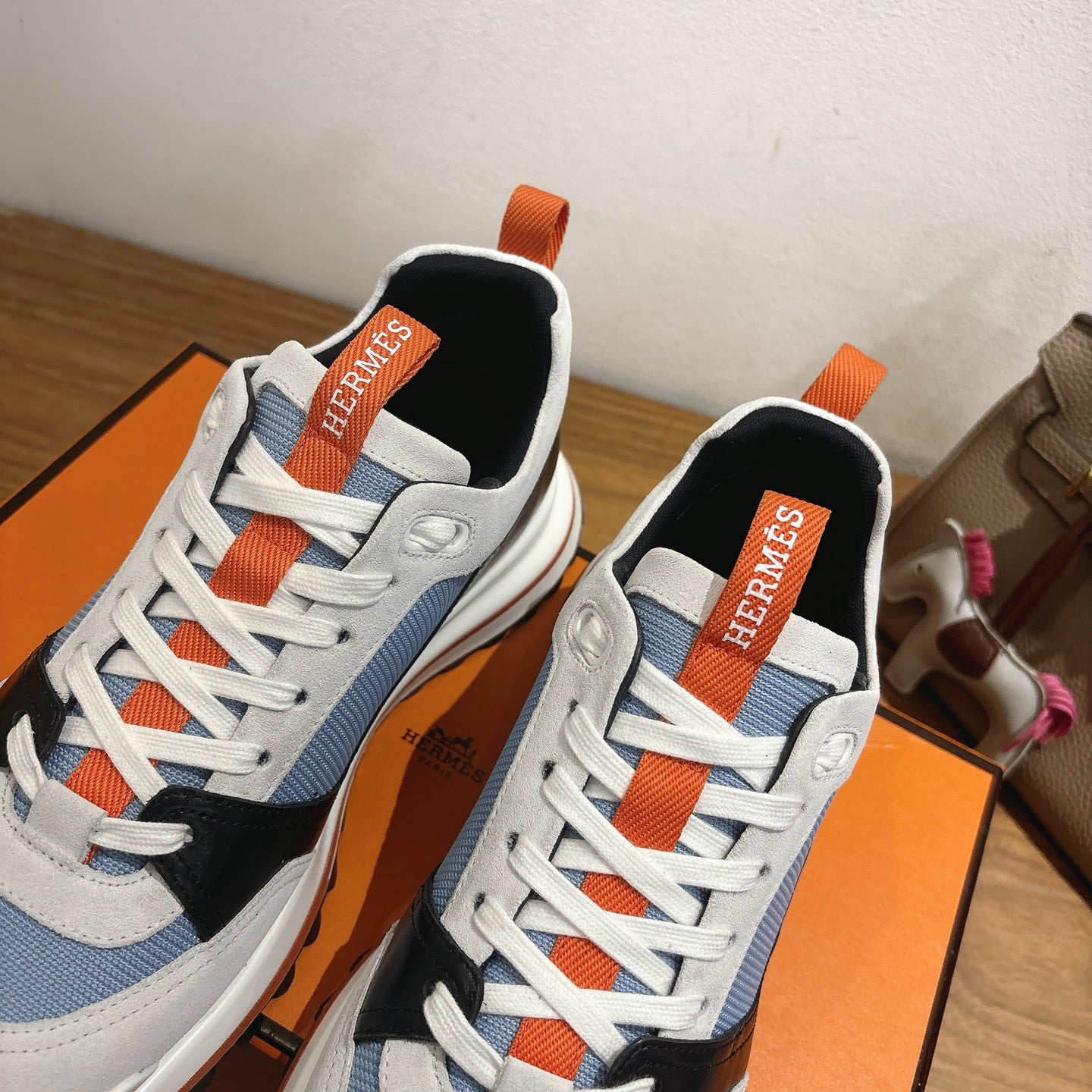 Luxury Shoes Hermes Unisex