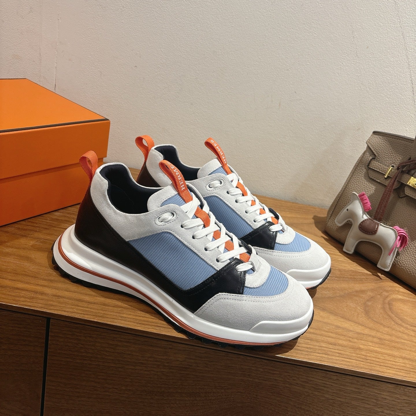 Luxury Shoes Hermes Unisex