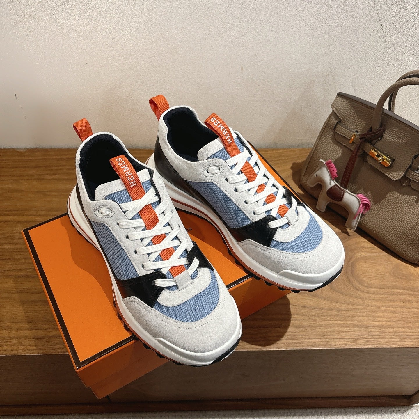 Luxury Shoes Hermes Unisex