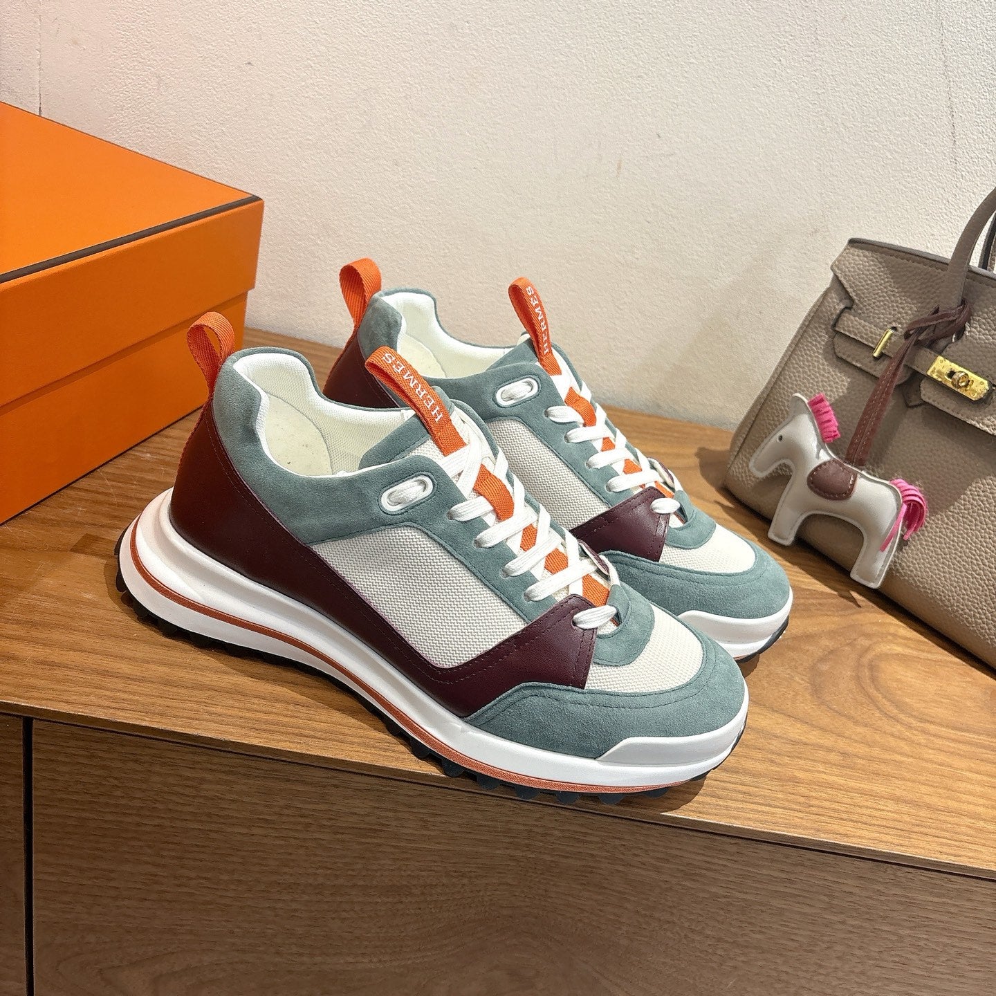 Luxury Shoes Hermes Unisex