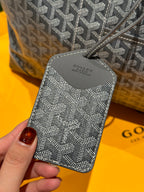 Goyard patterned key pouch with logo, gray fabric and metal zipper pulls