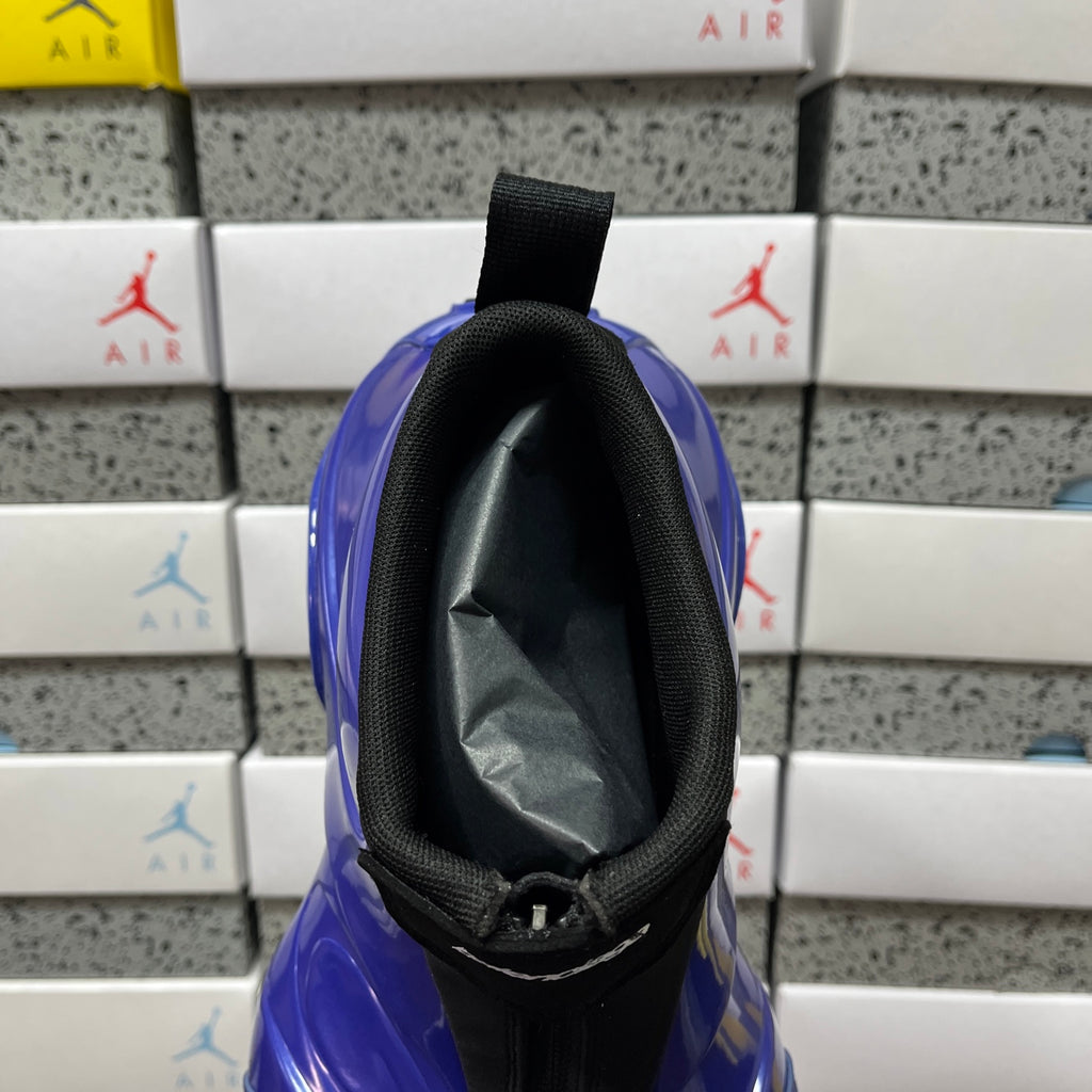 Balenciaga unisex sneakers opening view, black interior collar on glossy blue bootie