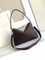 Fendi shoulder bag in dark brown pebbled leather, adjustable strap and zipper