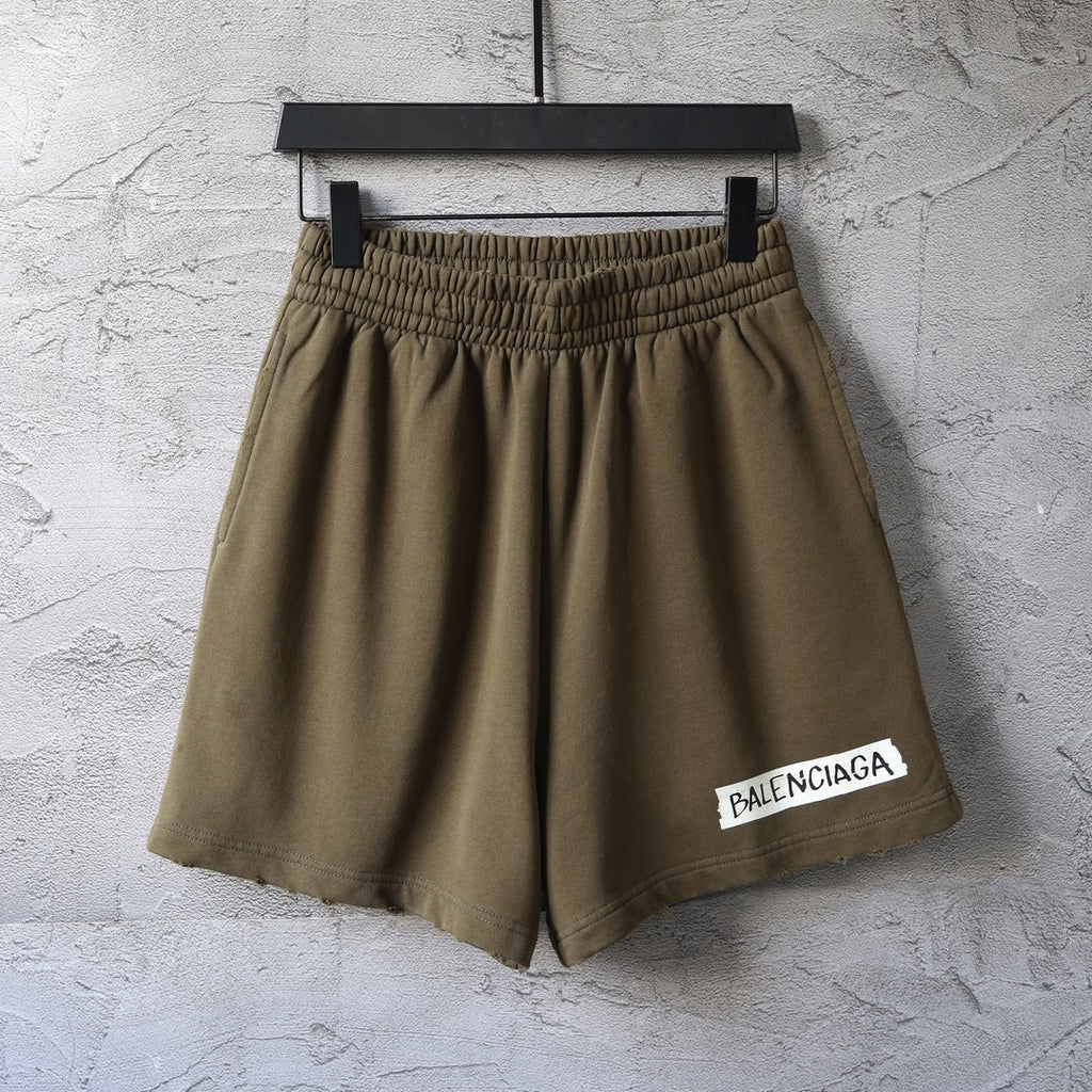 Olive elastic-waist shorts with pleated front and straight hem