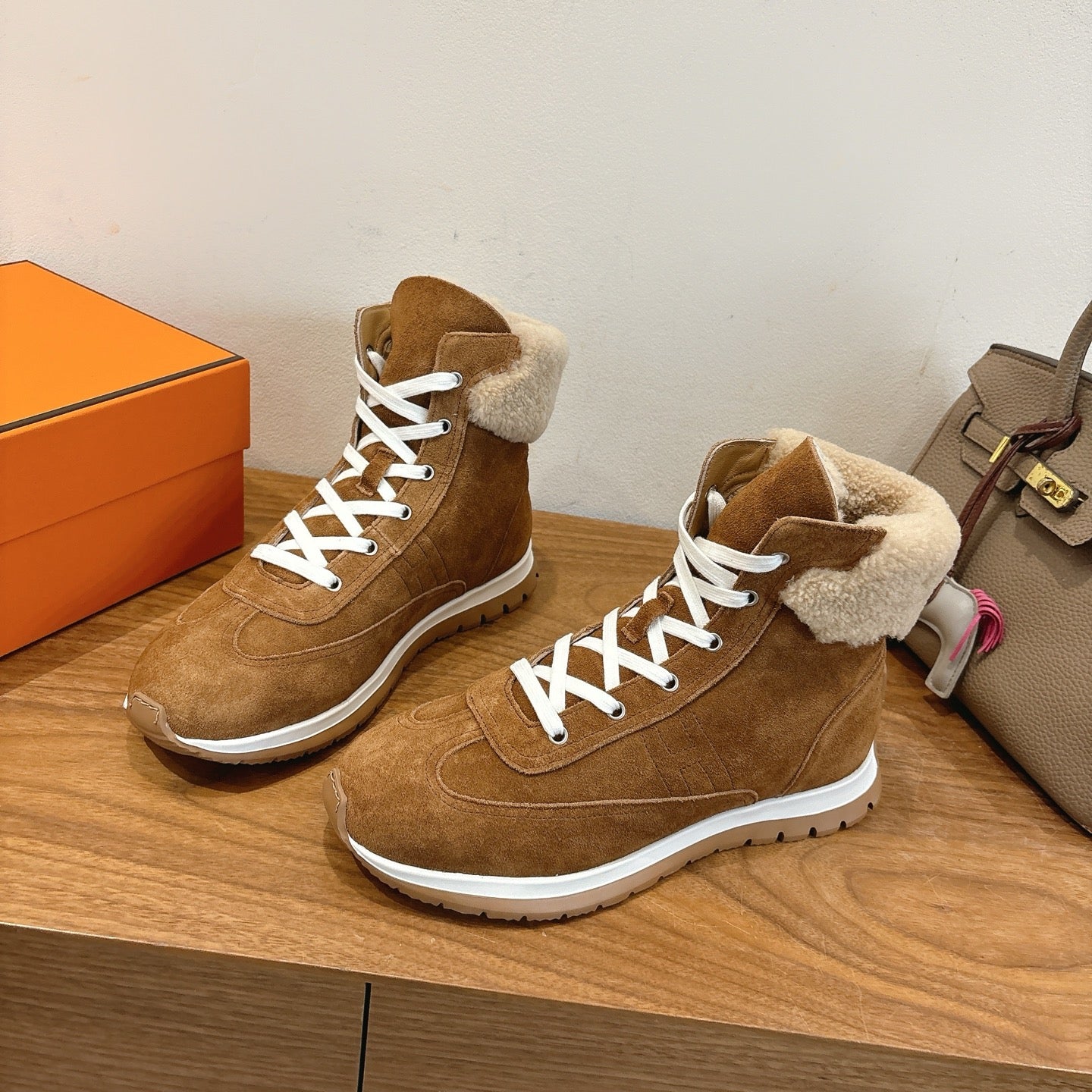 Luxury Shoes Hermes Unisex