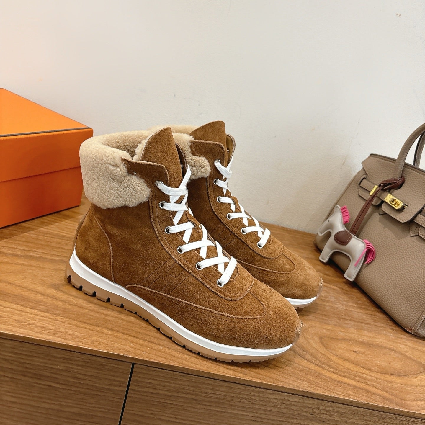 Luxury Shoes Hermes Unisex