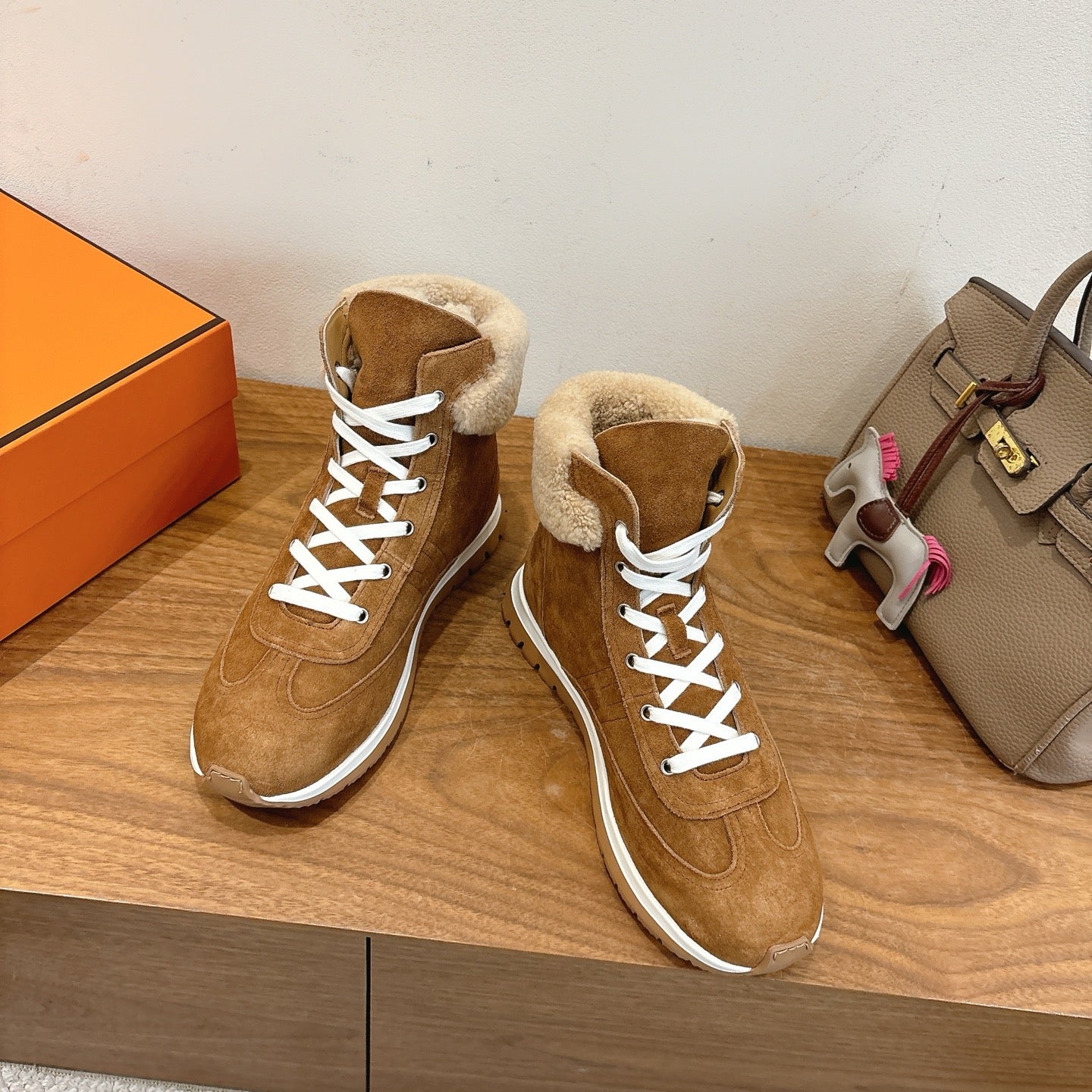Luxury Shoes Hermes Unisex