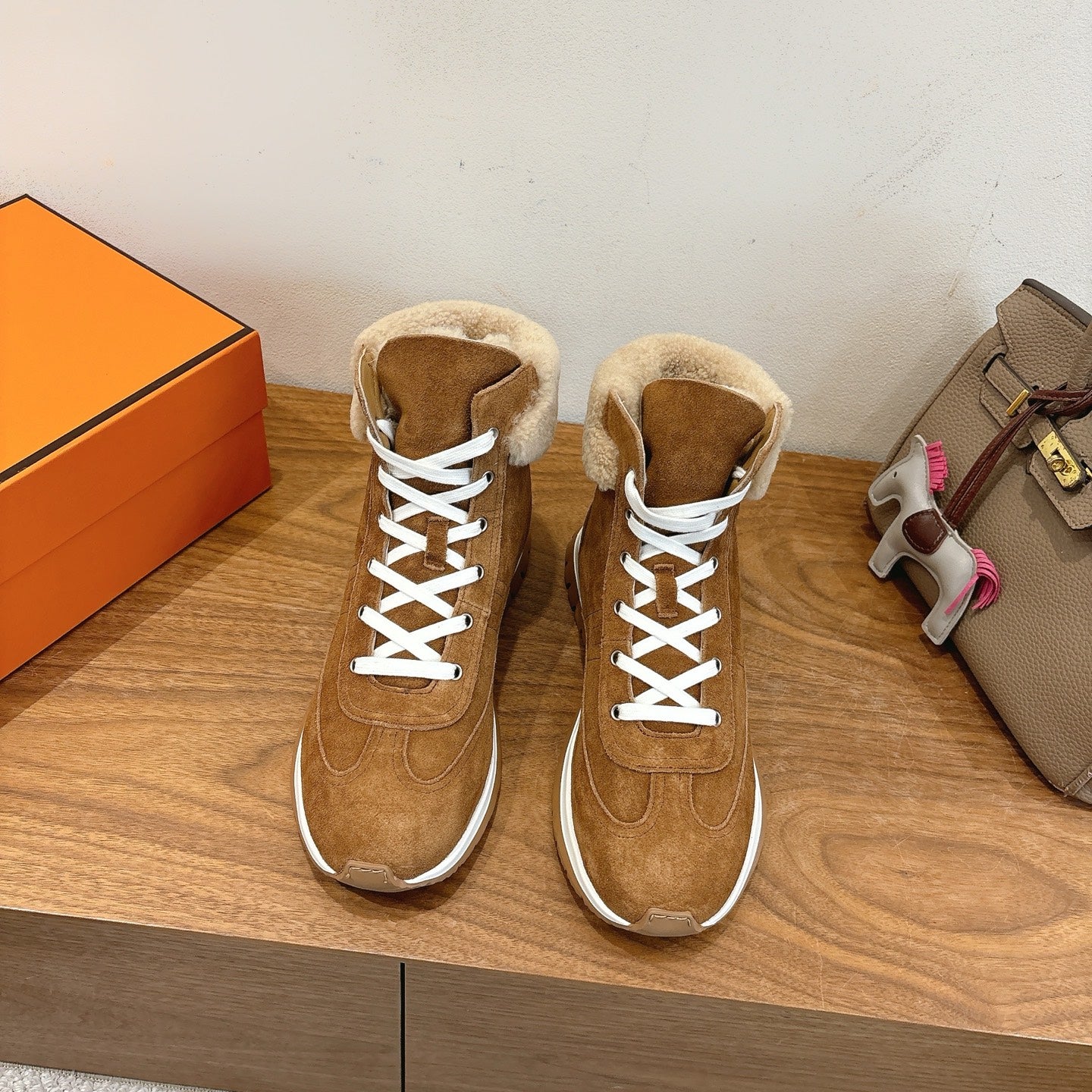 Luxury Shoes Hermes Unisex
