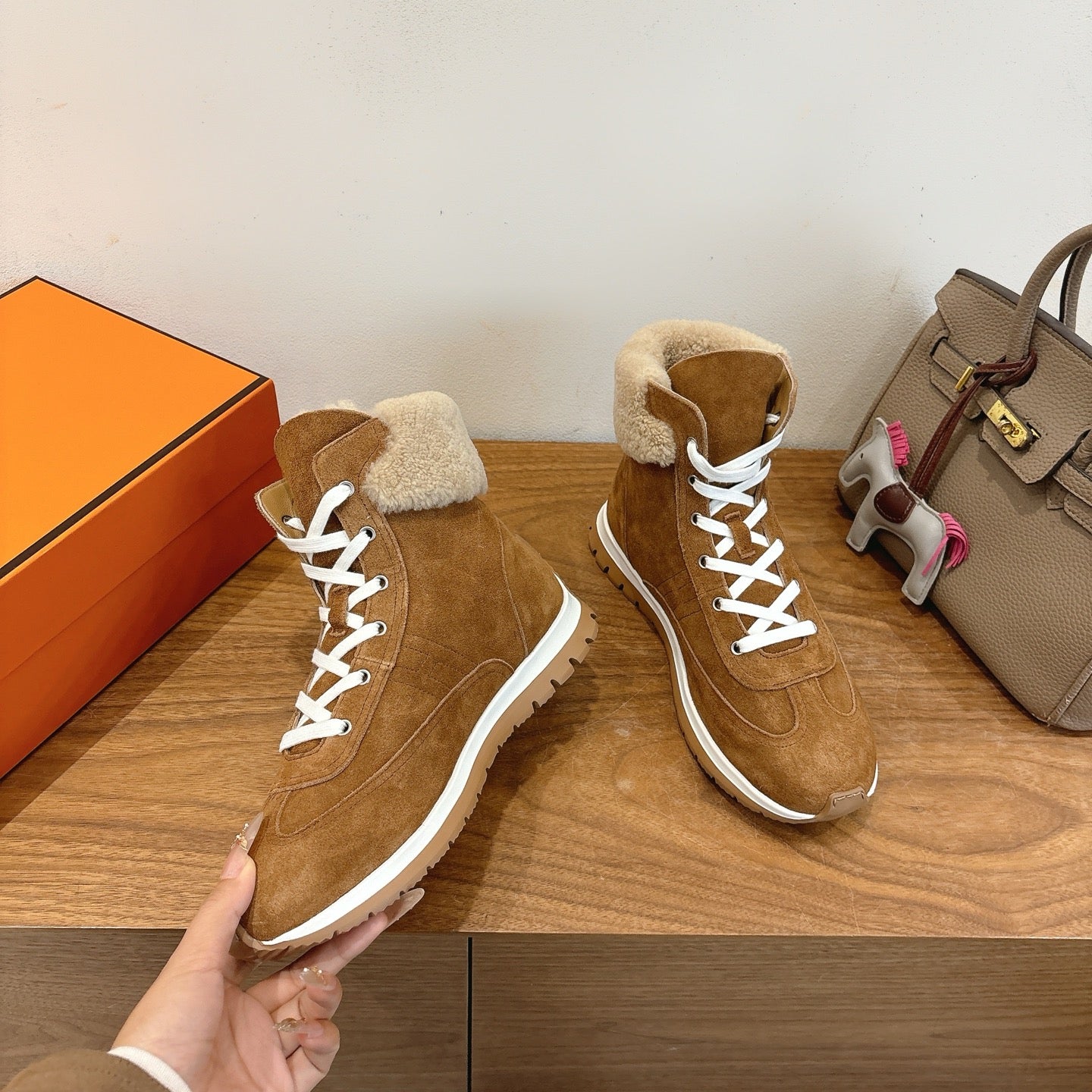 Luxury Shoes Hermes Unisex