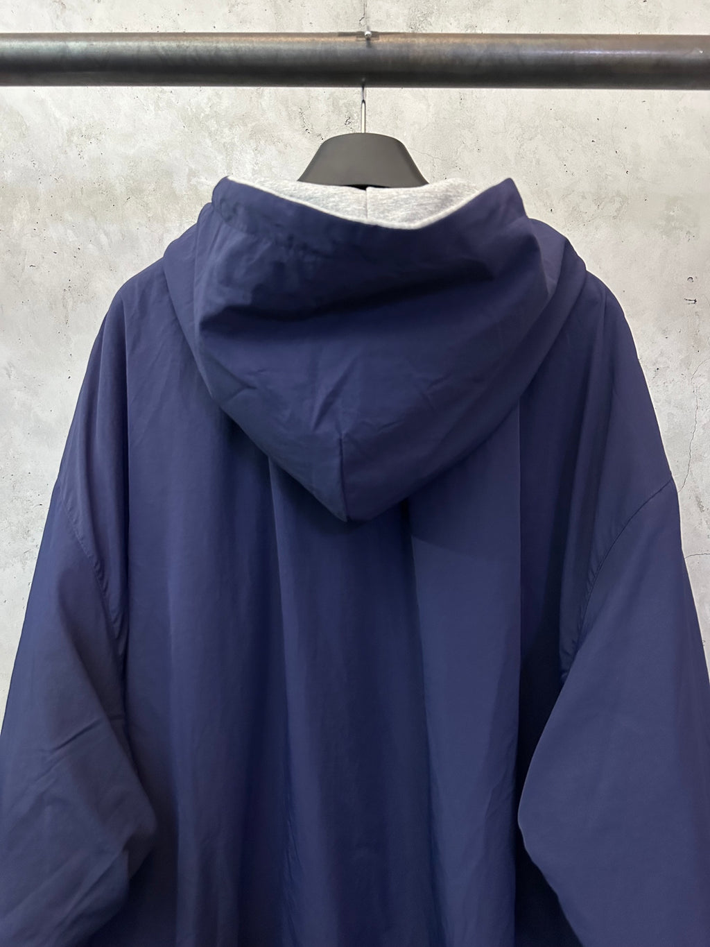 Balenciaga hooded jacket, navy blue, close rear view of hood and shoulder yoke