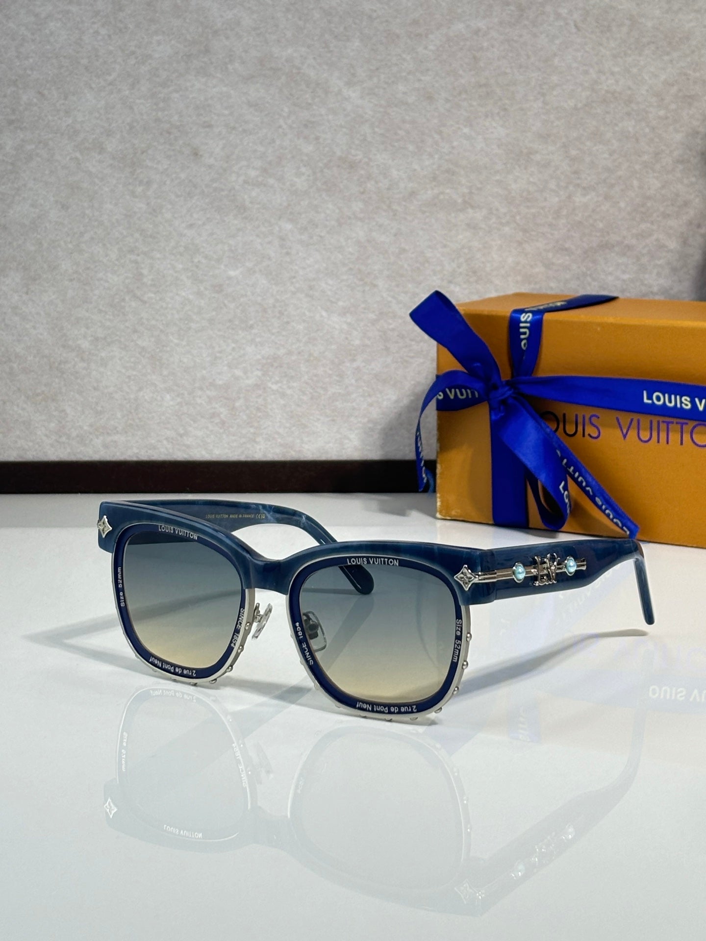 Louis Vuitton Glasses
