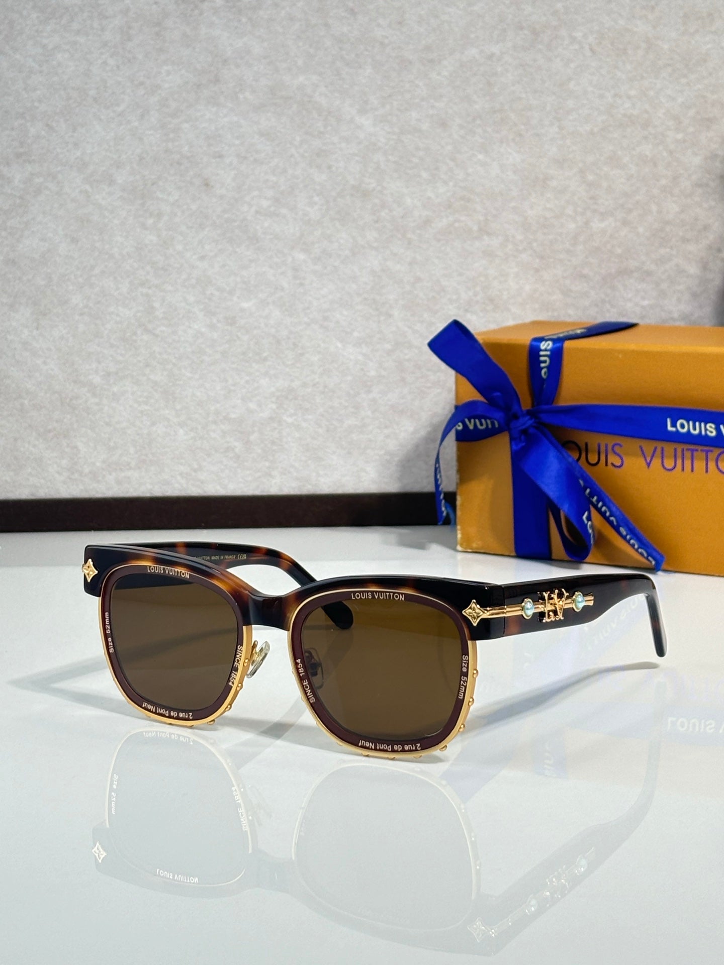Louis Vuitton Glasses