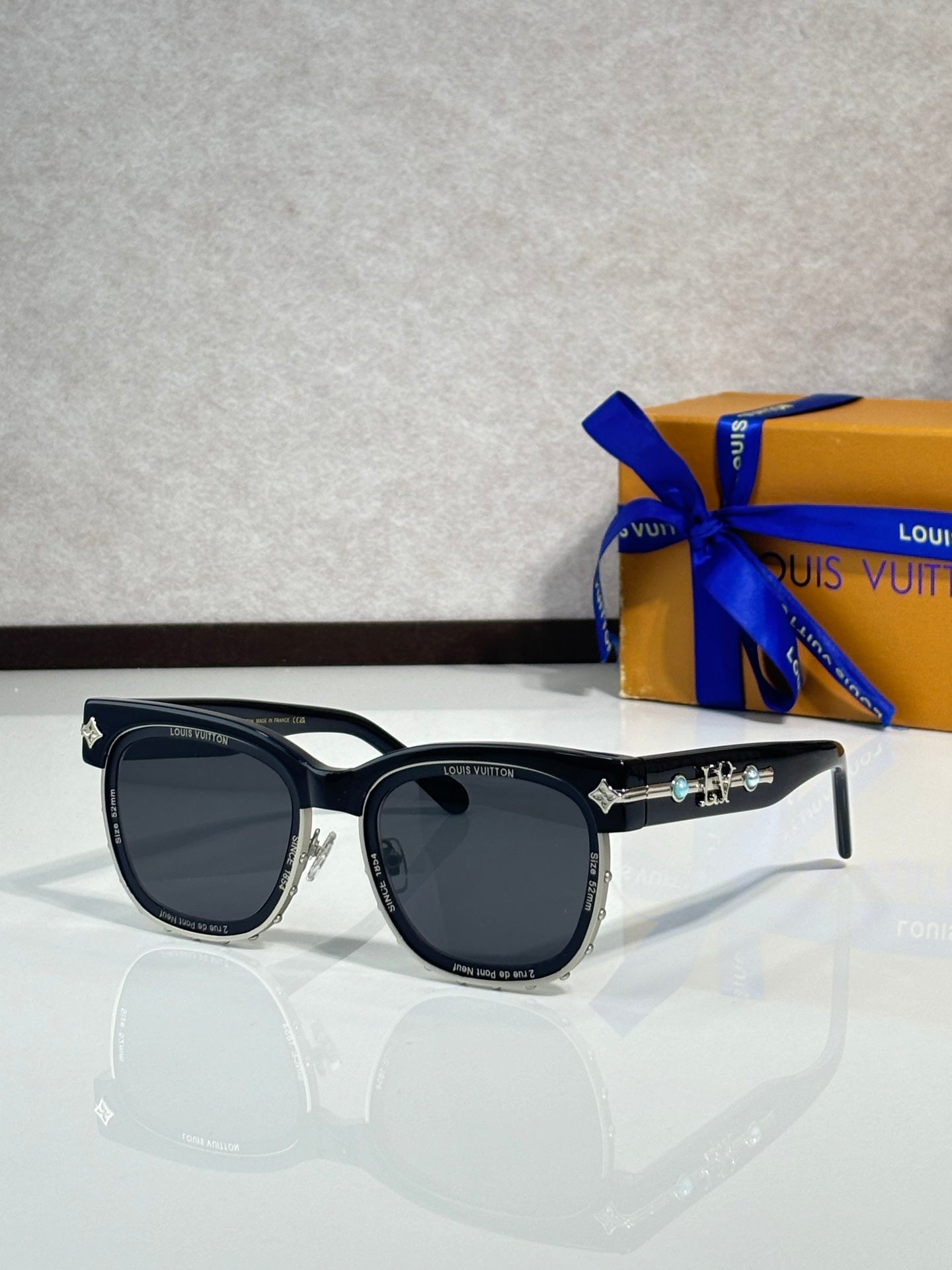 Louis Vuitton Glasses
