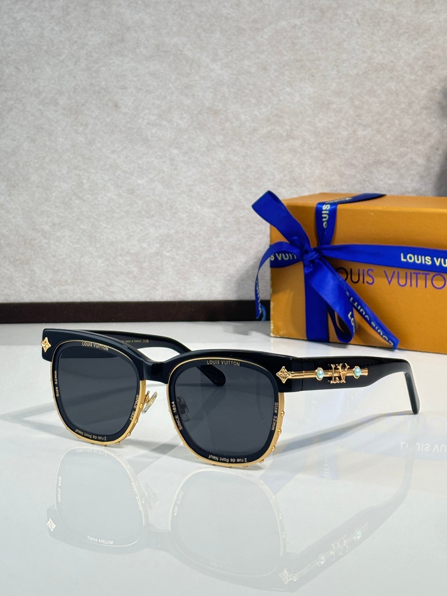 Louis Vuitton Glasses