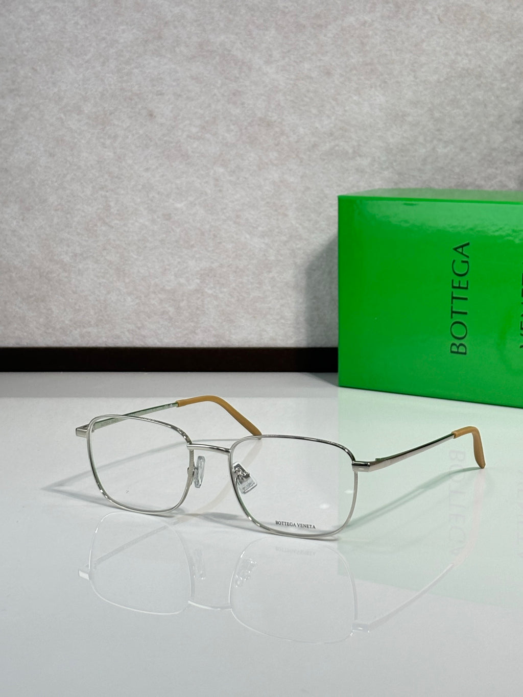 Bottega Veneta Glasses