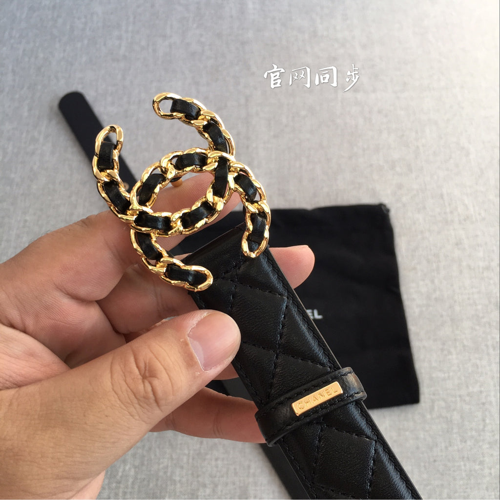 Chanel black quilted belt with gold chain detail and metal hardware rings