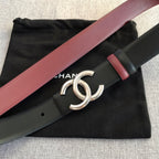 Chanel belt with black leather strap, burgundy edge, silver double-C logo buckle