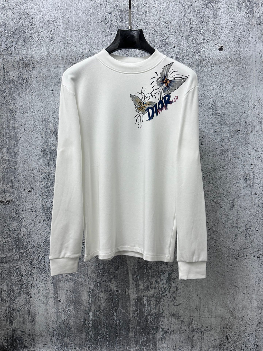 White long-sleeve T-shirt with crew neck, Dior floral graphic print.