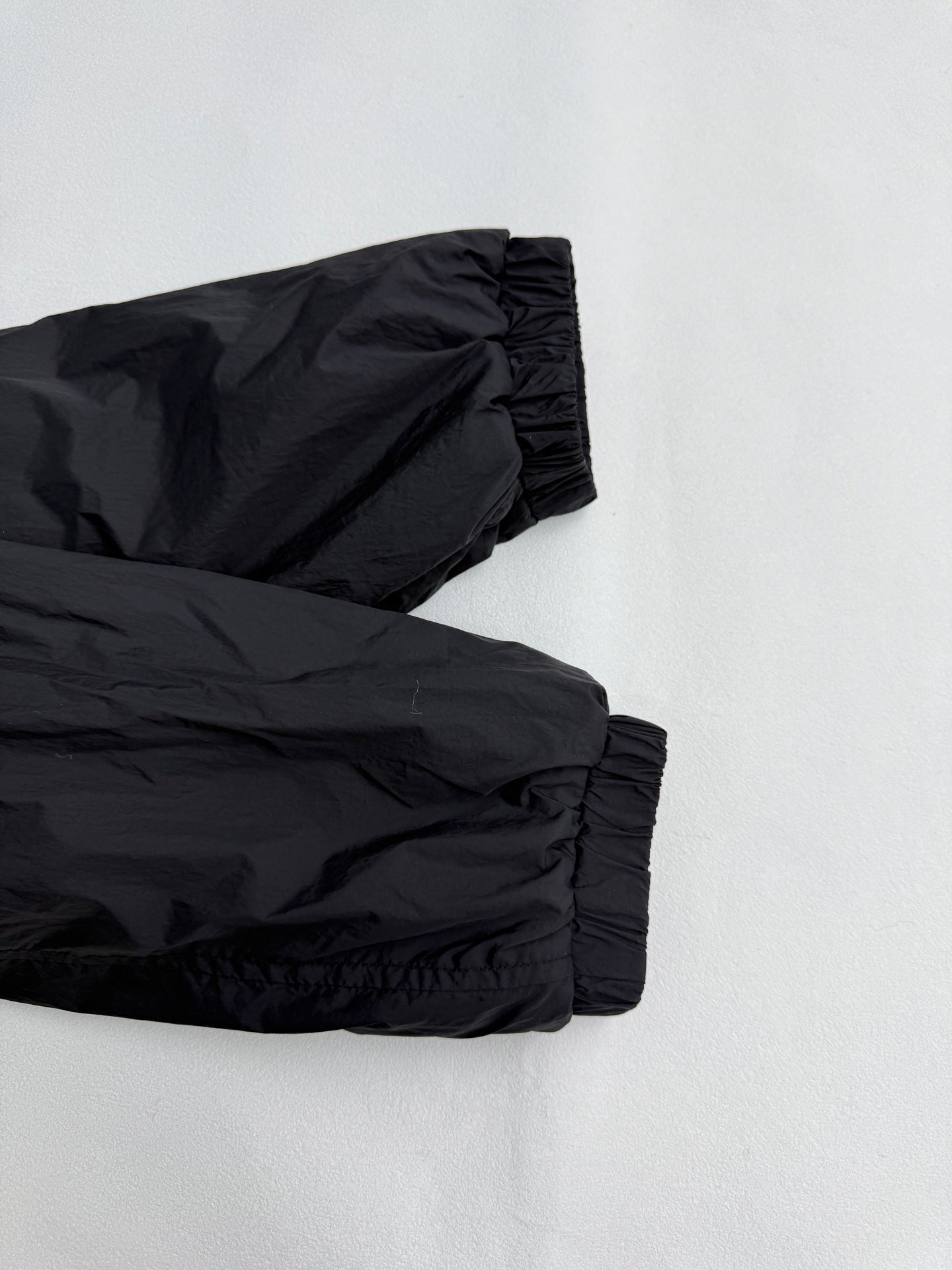 Ralph Lauren polo jacket sleeves in dark black with elastic cuffs