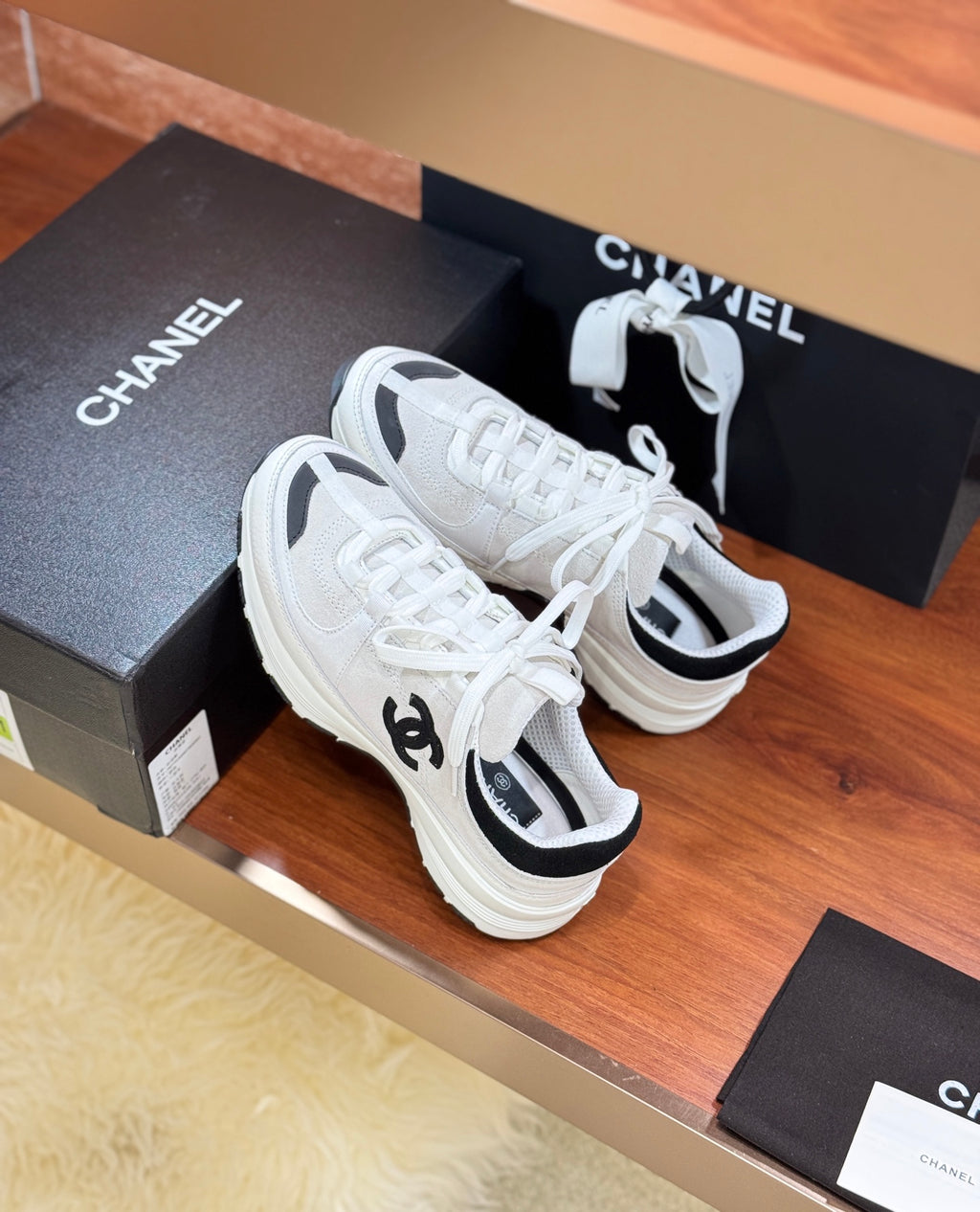 Luxury Shoes Chanel Unisex