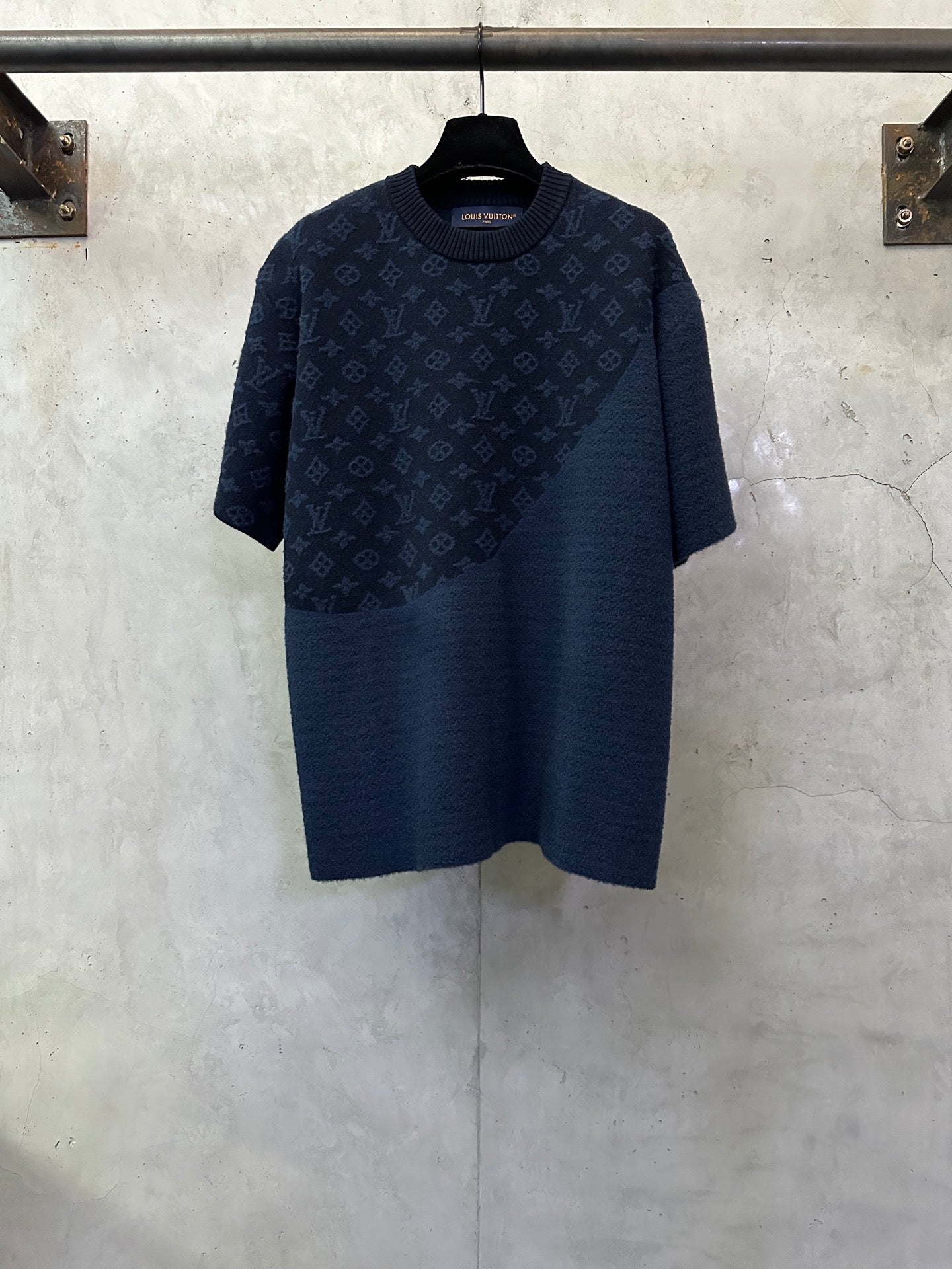 Louis Vuitton short-sleeve crewneck knit shirt in dark blue with monogram pattern