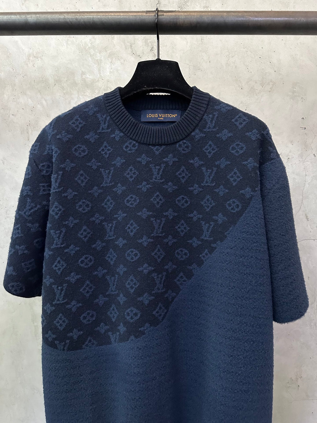 Louis Vuitton short-sleeve crewneck knit shirt in dark blue with monogram pattern