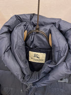 Inside hood lining with Burberry label and drawstring cords