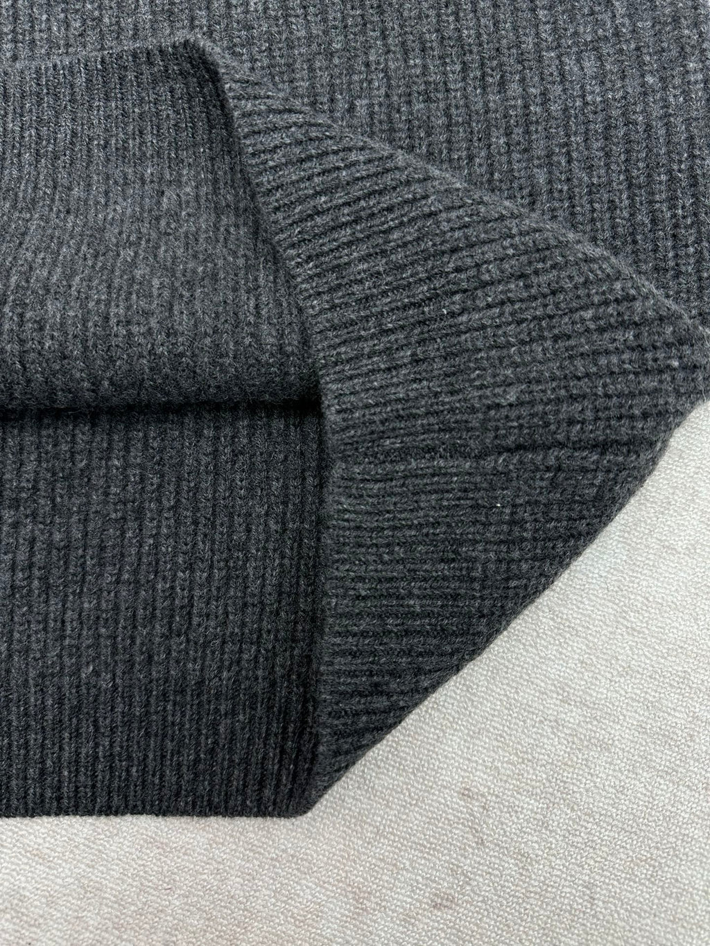 Gucci dark charcoal knit sleeve with ribbed cuff