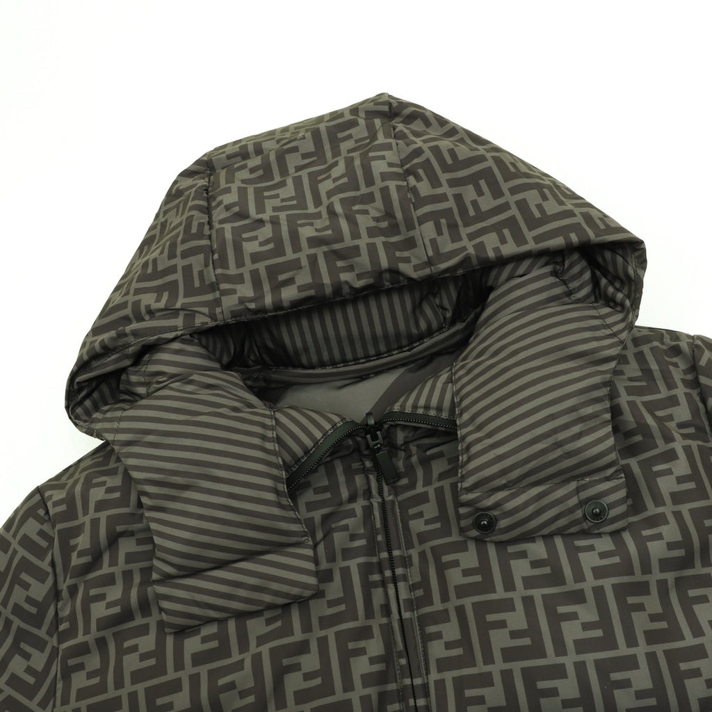 Fendi hooded puffer jacket collar with striped inner lining