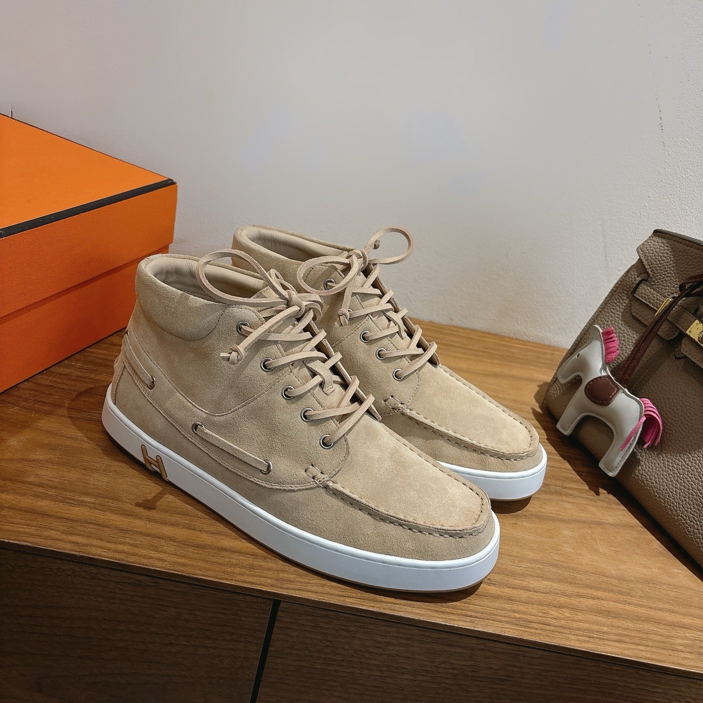 Luxury Shoes Hermes Unisex