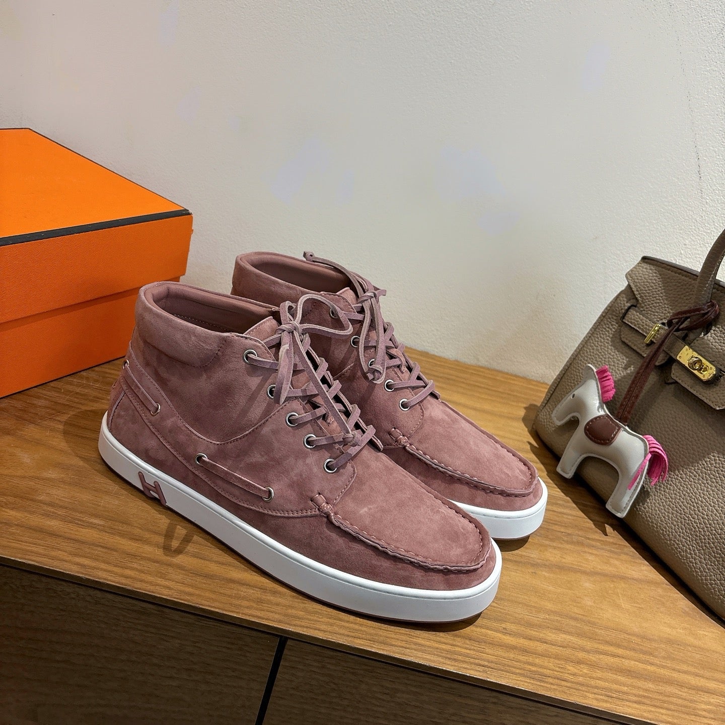 Luxury Shoes Hermes Unisex