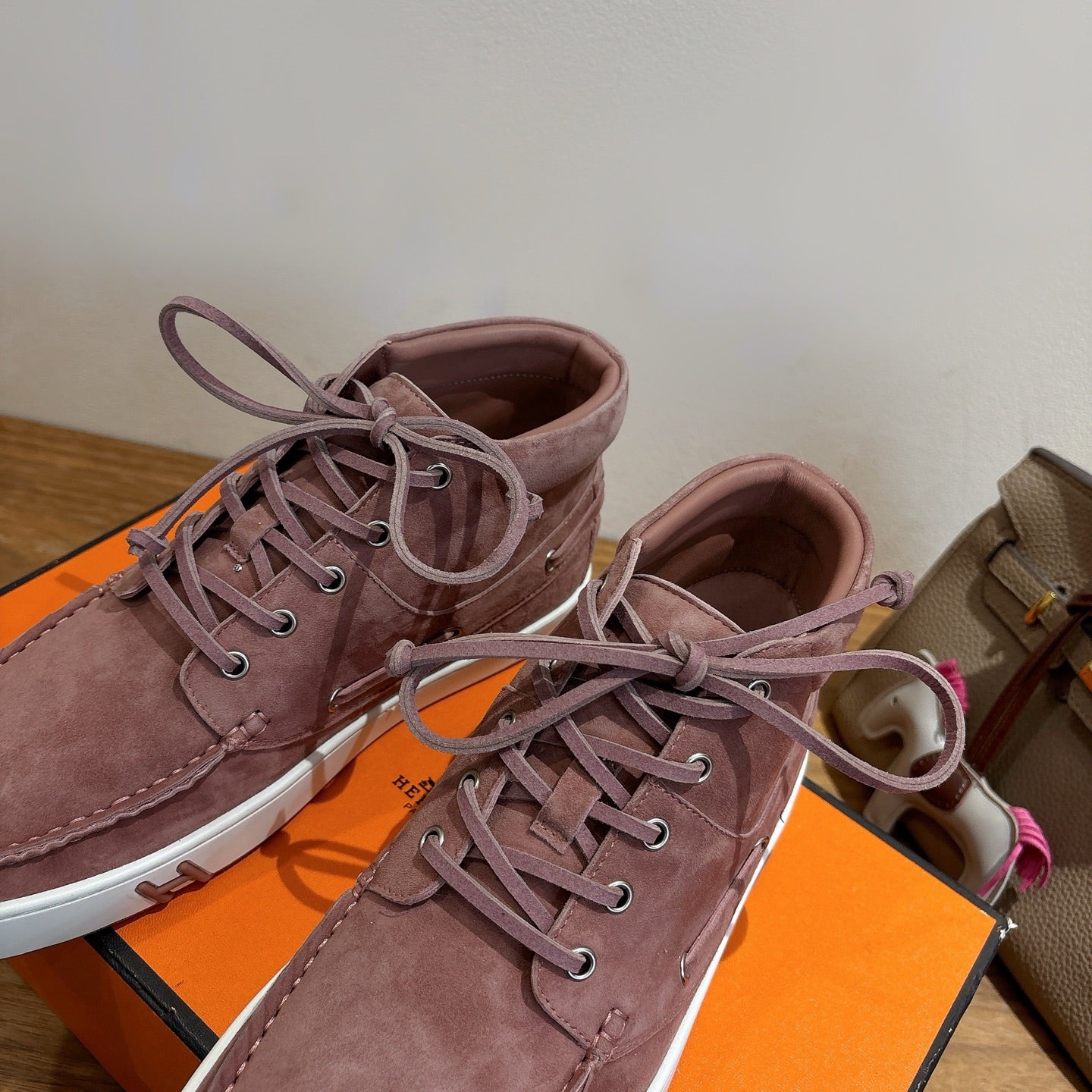 Luxury Shoes Hermes Unisex