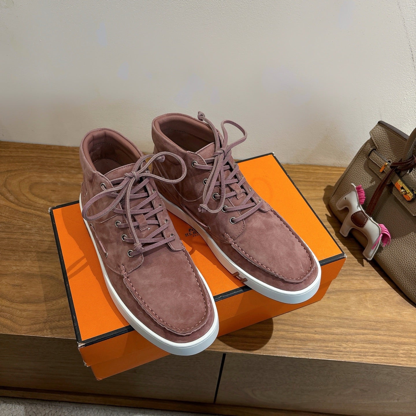 Luxury Shoes Hermes Unisex