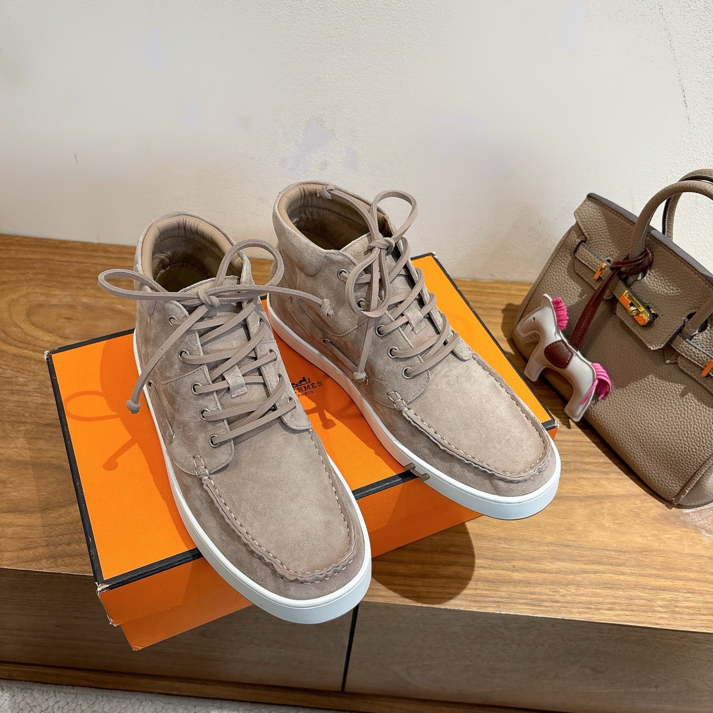 Luxury Shoes Hermes Unisex