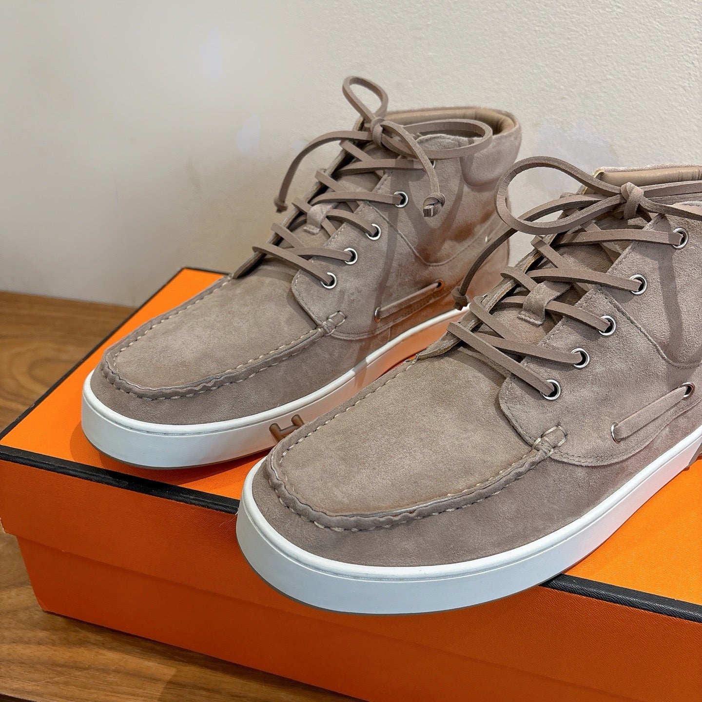 Luxury Shoes Hermes Unisex
