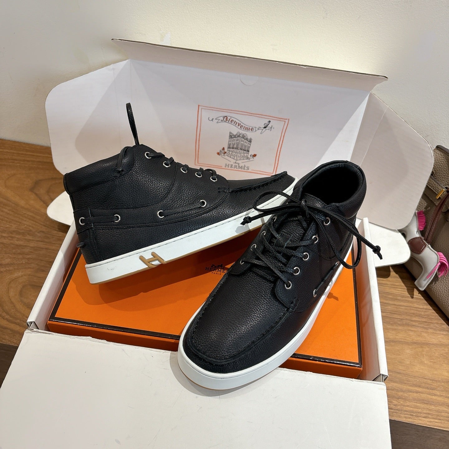 Luxury Shoes Hermes Unisex
