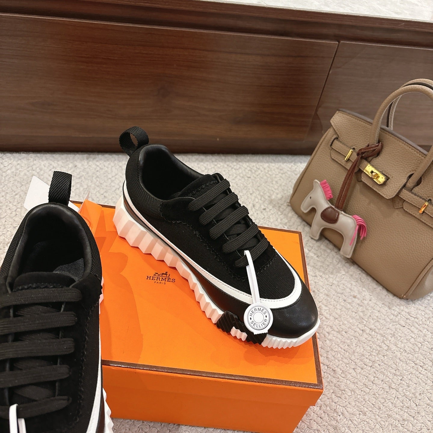 Luxury Shoes Hermes Unisex