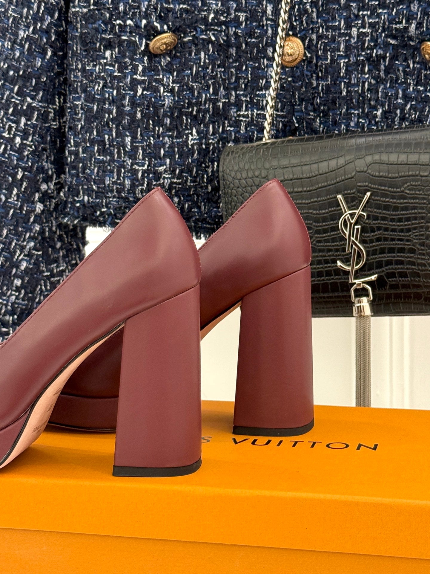 Louis Vuitton ladies platform heels, mauve leather pumps with thick gold-tone heel