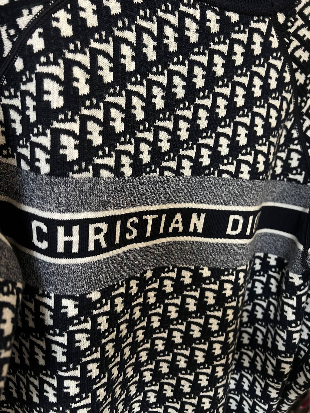 Long-sleeve knit sweater front, white logo knit with CHRISTIAN DIOR stripe