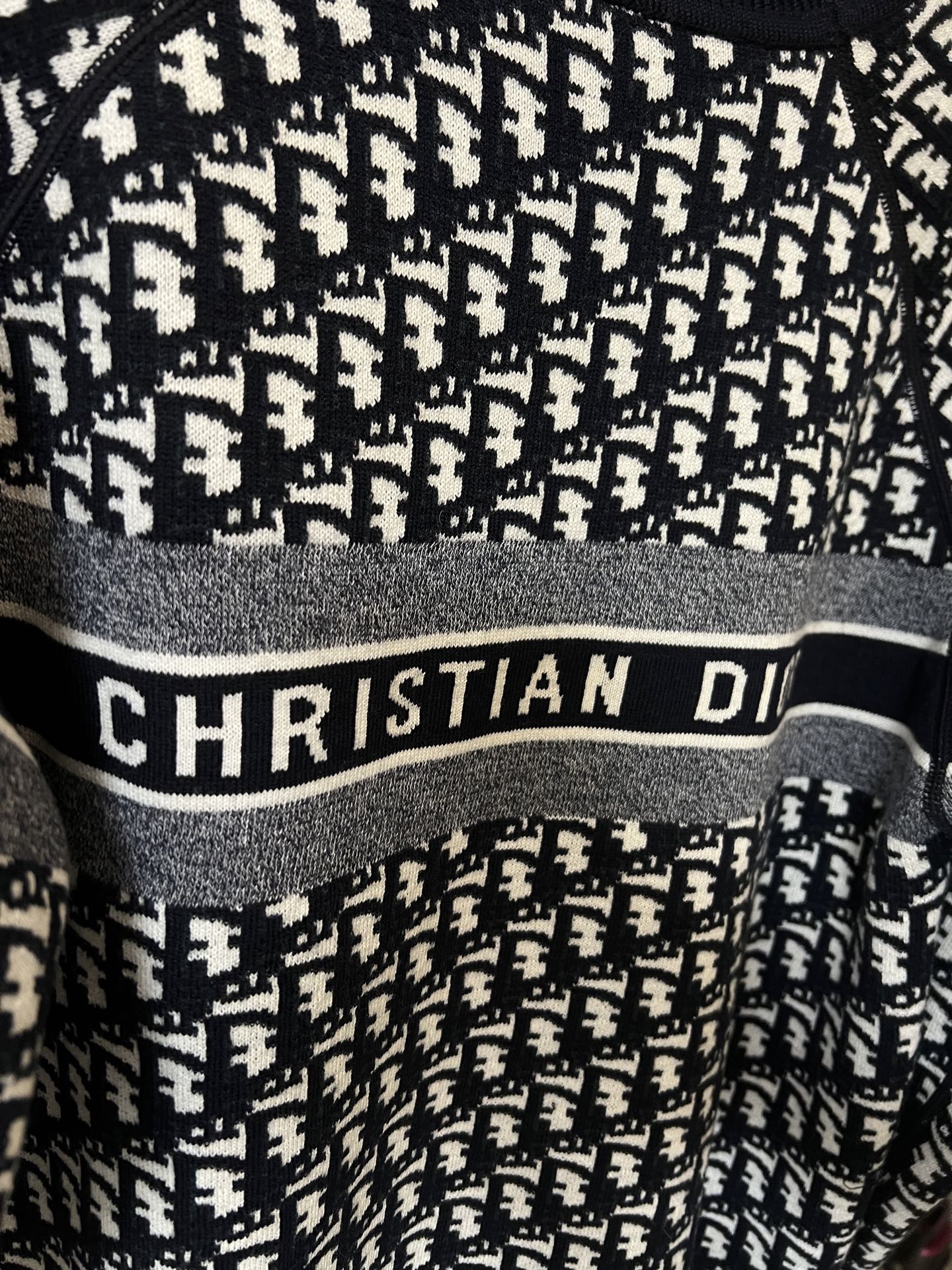 Long-sleeve knit sweater front, white logo knit with CHRISTIAN DIOR stripe