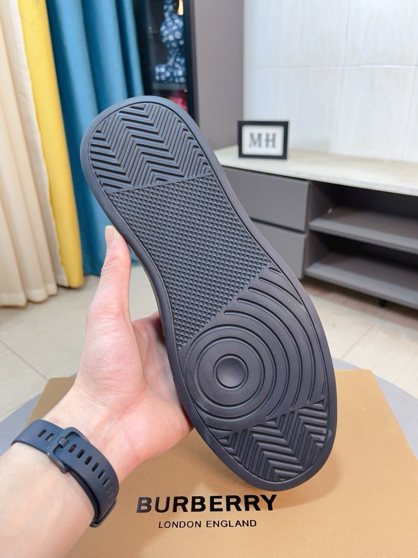 Burberry sneaker outsole in dark rubber with herringbone tread pattern