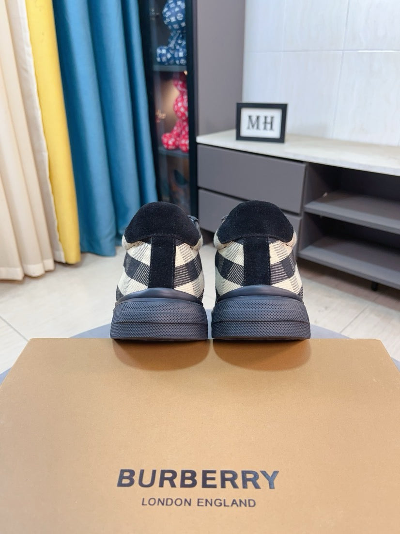 Burberry sneakers back view pair in dark with beige and check heel panels