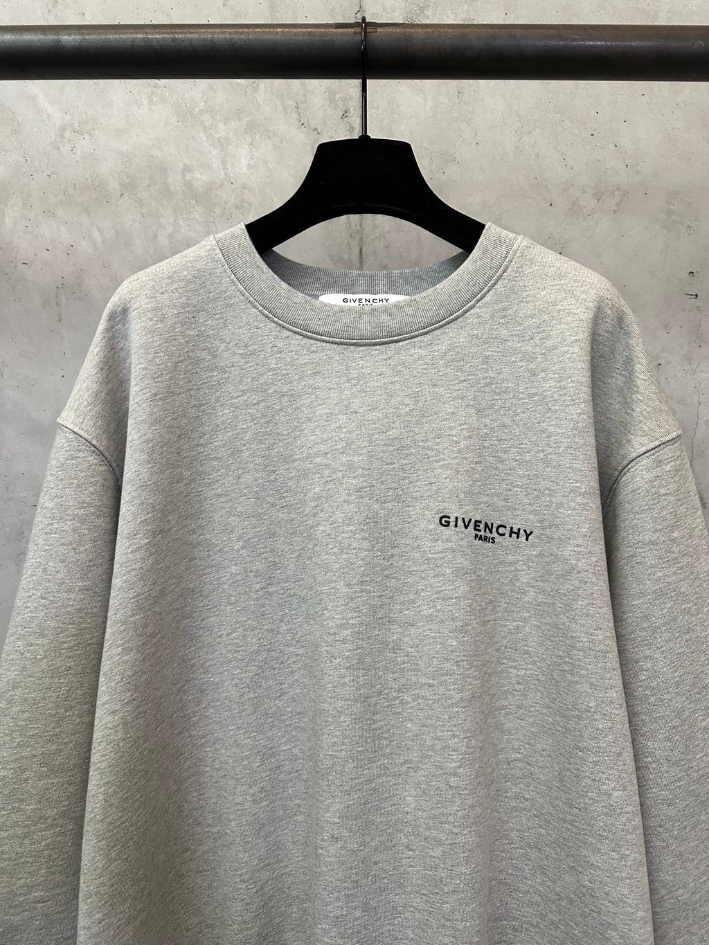 Givenchy grey crewneck sweatshirt with chest logo detail