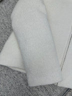 Off-white hoodie sleeve and hem with zipper edge