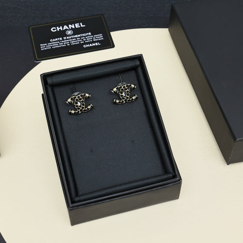 Gold-tone chain stud earrings in a black gift box
