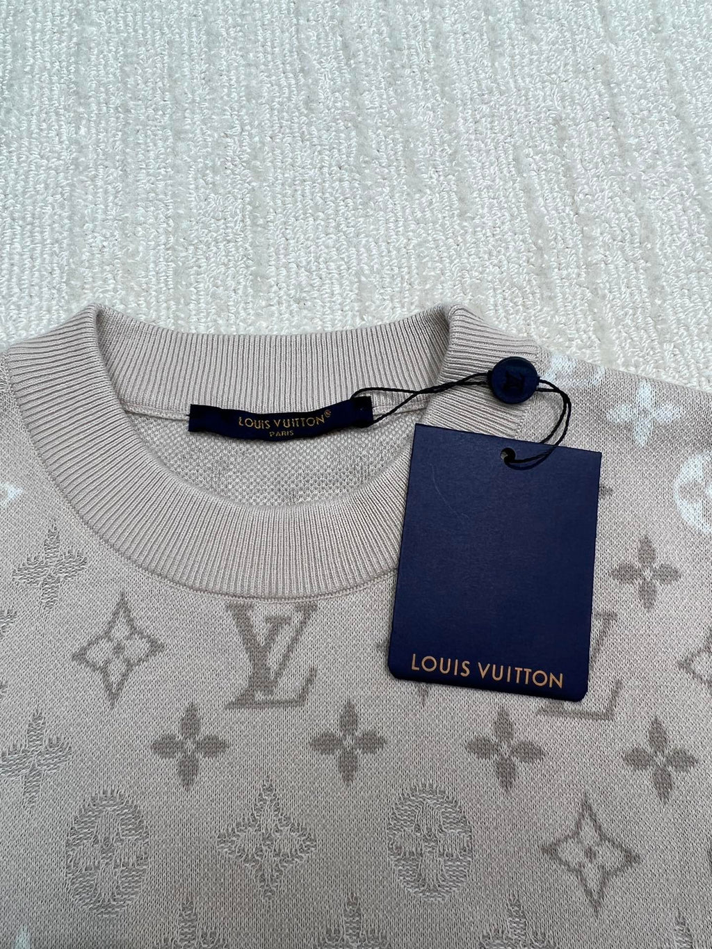 Louis Vuitton logo T-shirt neckline with tag, light beige monogram pattern